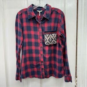 BKE eased long-sleeve button down‎ plaid flannel shirt women's small knit pocket